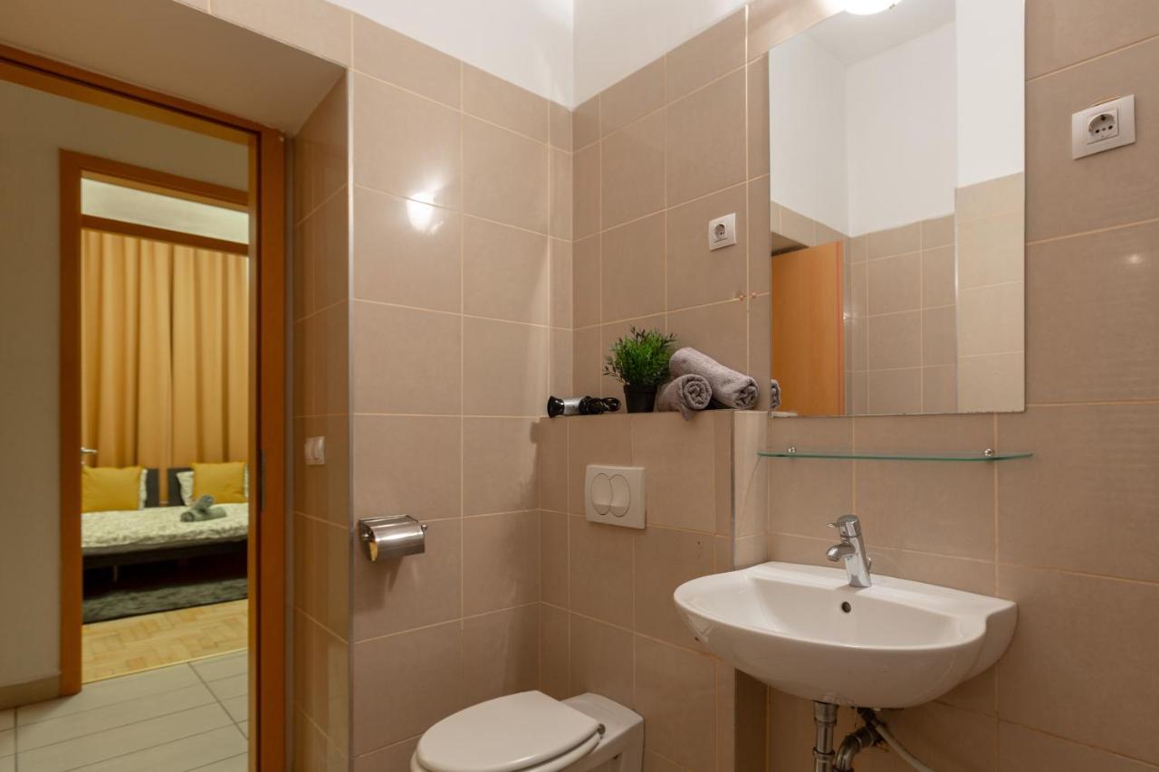Apartman Dowtown In The Gozsdu Garden *